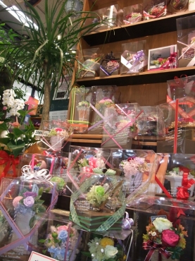 「花仙」　（長崎県西海市）の花屋店舗写真3